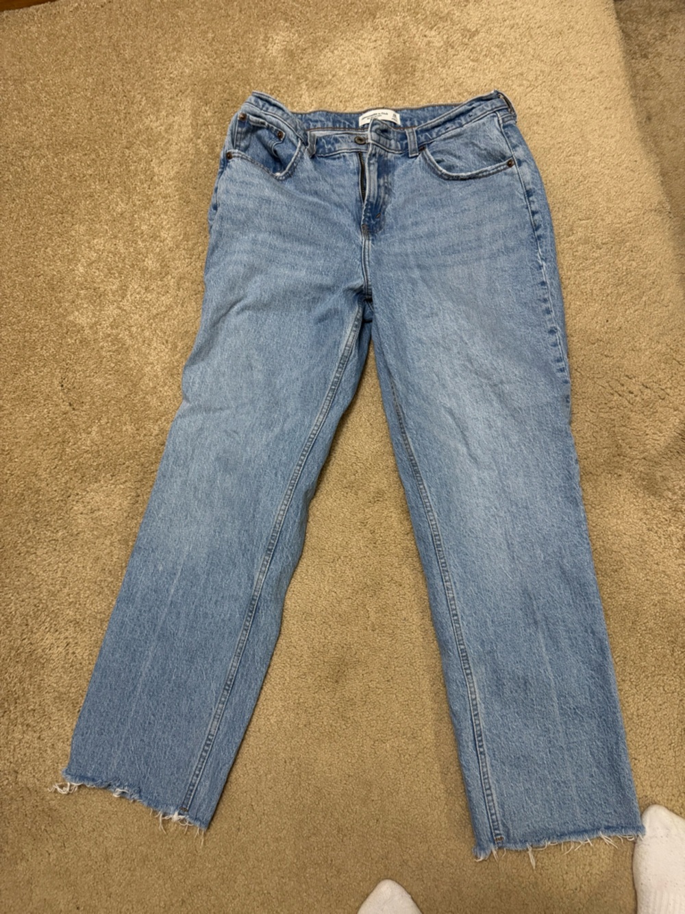 Abercrombie & Fitch, Curve Love, The ‘90s straight mid rise, 29 Short